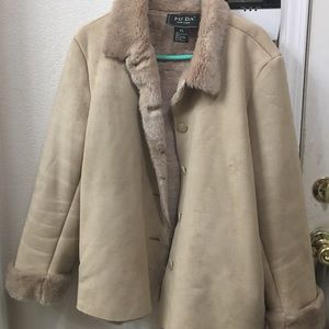 Beige jacket with fur
